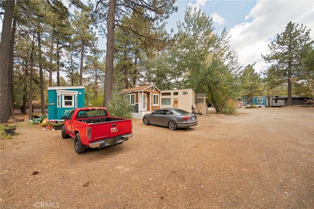9849 Sunrise Hwy