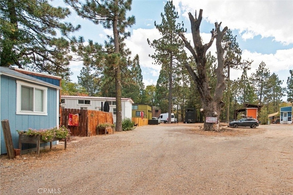 9849 Sunrise Hwy