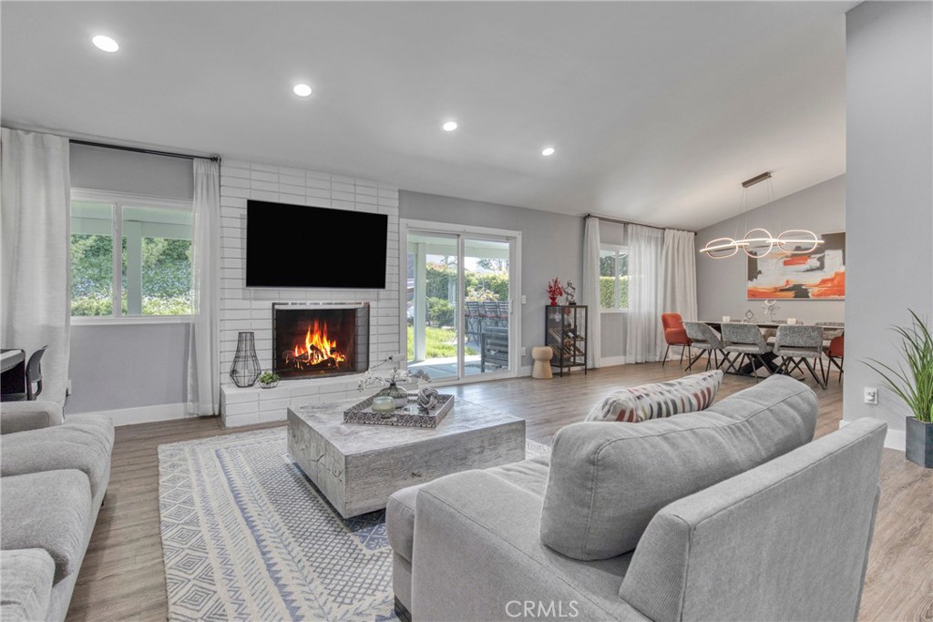 7293 Cirrus Way