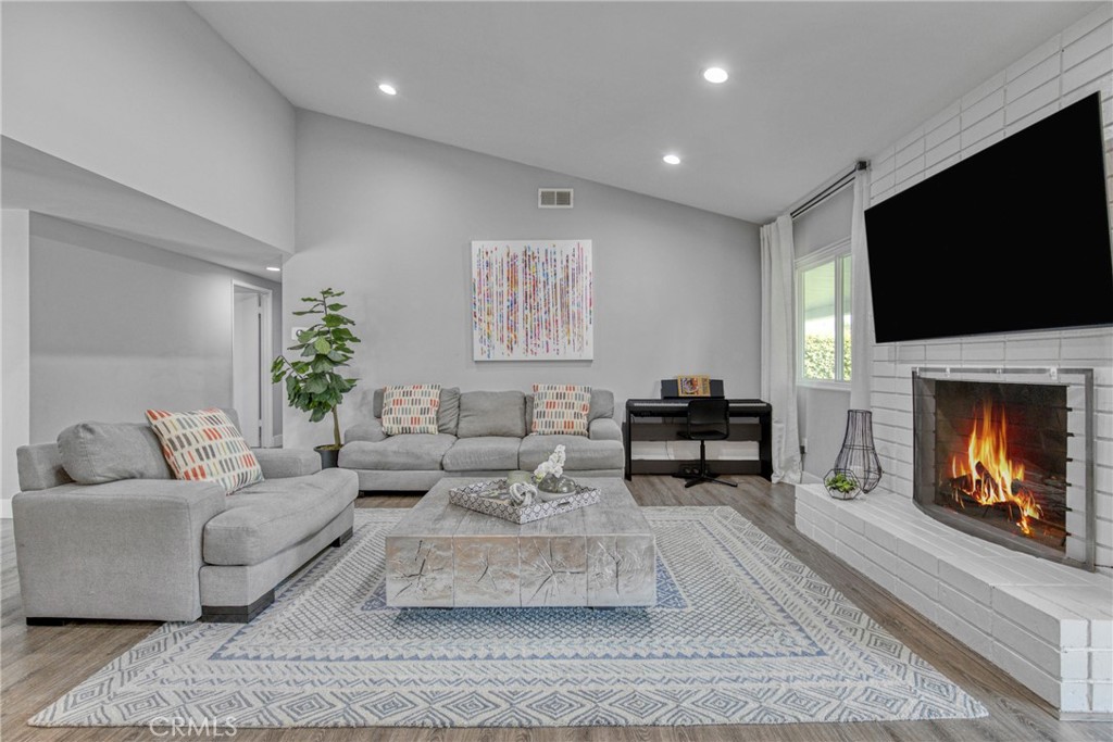 7293 Cirrus Way