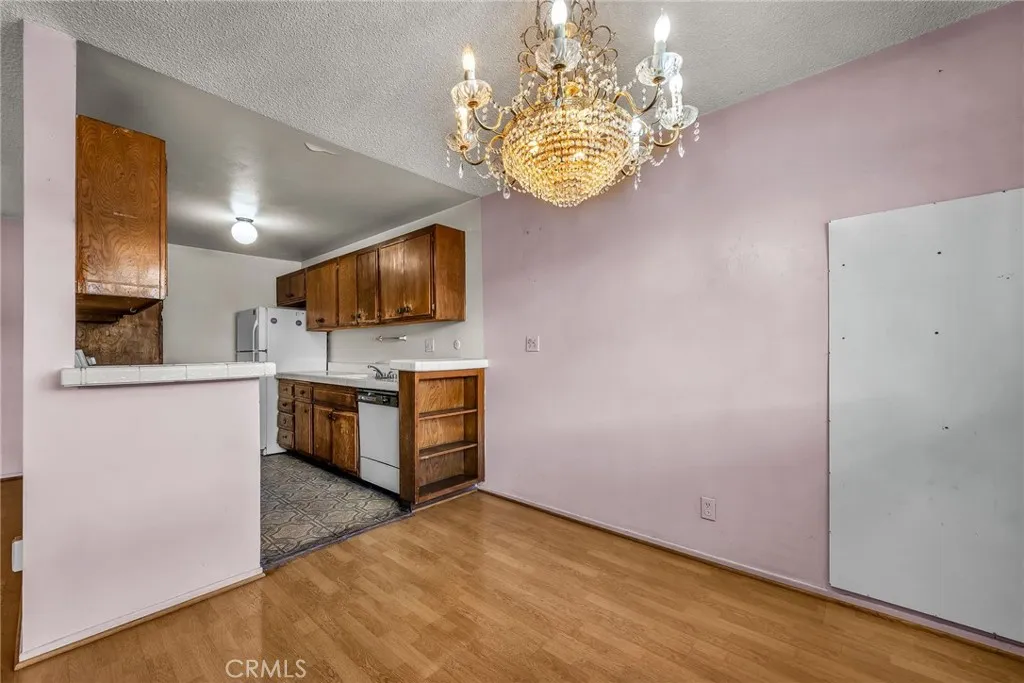 Encino, California 91316, United States, 2 Bedrooms Bedrooms, ,2 BathroomsBathrooms,Residential,Active,231435