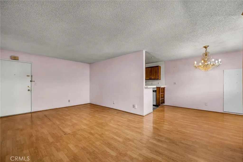 Encino, California 91316, United States, 2 Bedrooms Bedrooms, ,2 BathroomsBathrooms,Residential,Active,231435