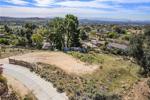 2935 Galaxie Heights Road Riverside CA 92507