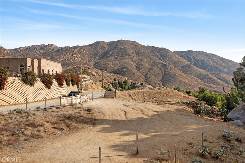 2935 Galaxie Heights Road