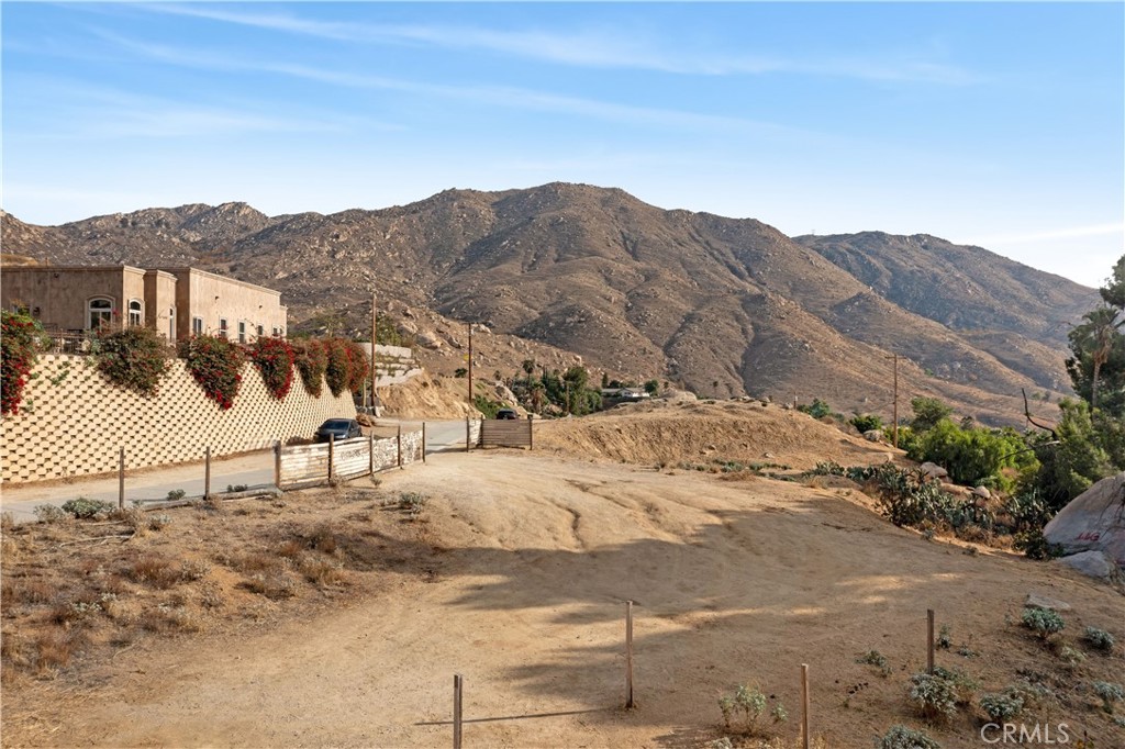 2935 Galaxie Heights Road