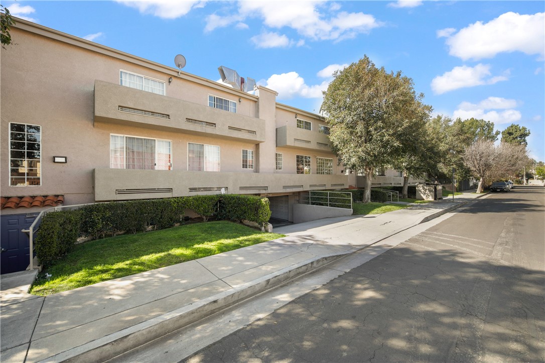 HUGE PRICE REDUCTION! Move-in to this beautifully remodeled townhouse, Originally listed at $549,950, with a RVM - Realtor Valuation Model of $557,610, The seller has lowered the price to $527,510. Your new home is peacefully located far in the back of the complex, away from traffic noise. There is much to see and do here. 18347 Saticoy St has a walk score of 76, which is considered “very walkable.” Close to Westfield topanga mall, numerous restaurants and shops, grocery stores, hospital, health care. and pharmacy, Balboa Lake, fishing, tennis courts, soccer fields, hiking, biking, parks, golfing, community activities, and transportation. Spacious & Upgraded 3-Bedroom, 2.5-Bathroom Townhouse with High Ceilings, with Two Balconies! Private Attached two Car Garage Plus Additional Gated Parking for your Guests. Welcome to this beautifully updated townhouse, originally a 2-bedroom but thoughtfully converted into 3 bedrooms per owner, offering enhanced functionality and space! Large 1,300 sq. ft. of bright and inviting living space, this multi-level home is perfect for modern living. Step inside to a beautiful open-concept Living Room with fireplace and Formal Dining Room. This home also features abundant natural light, stylish laminate flooring, and seamless flow to your private balcony—perfect for morning coffee or evening relaxation. The updated kitchen boasts sleek countertops, ample cabinetry, and stainless steel appliances, making meal prep a breeze. Upstairs, you’ll find a spacious primary suite with a private balcony, vaulted ceilings, and generous closet space. The converted second bedroom has been skillfully divided into two separate rooms, ideal for an office, guest room, or additional sleeping quarters. Laundry hookups located in the garage for convenience. Central air and heating for year round comfort. Community amenities including pool and relaxing spa in gated setting.