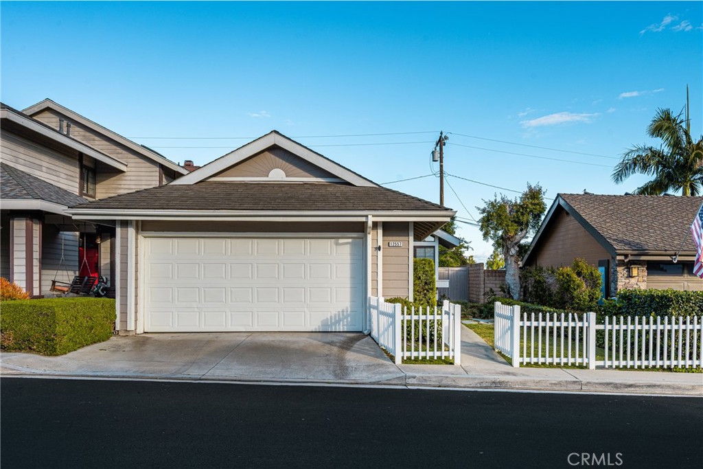 12557 Wedgwood Circle