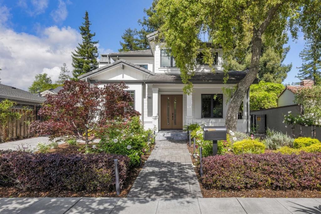 Photo of 543 Seale Avenue, Palo Alto, CA 94301 (MLS # ML82044206)