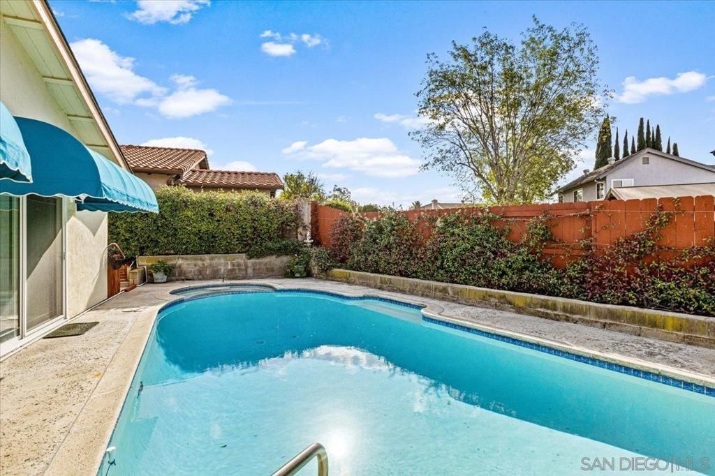 Photo of 11015 Vivaracho Way Way, San Diego, CA 92124 (MLS # 260001608SD)