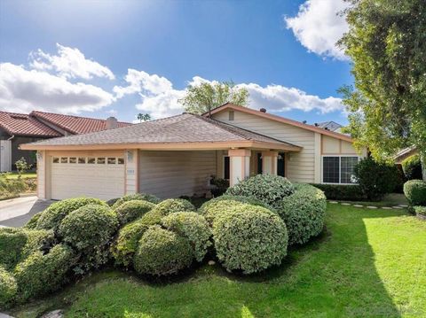 Photo of 11015 Vivaracho Way Way, San Diego, CA 92124 (MLS # 260001608SD)