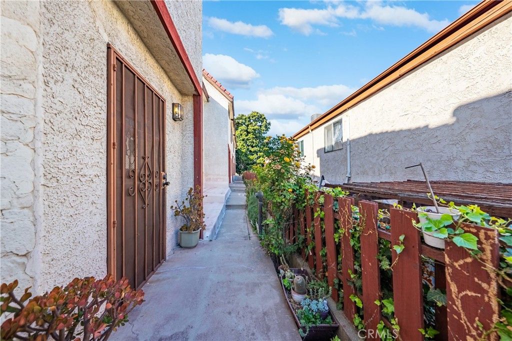 Photo of 1290 Elm Avenue #D, San Gabriel, CA 91775 (MLS # WS26010973)