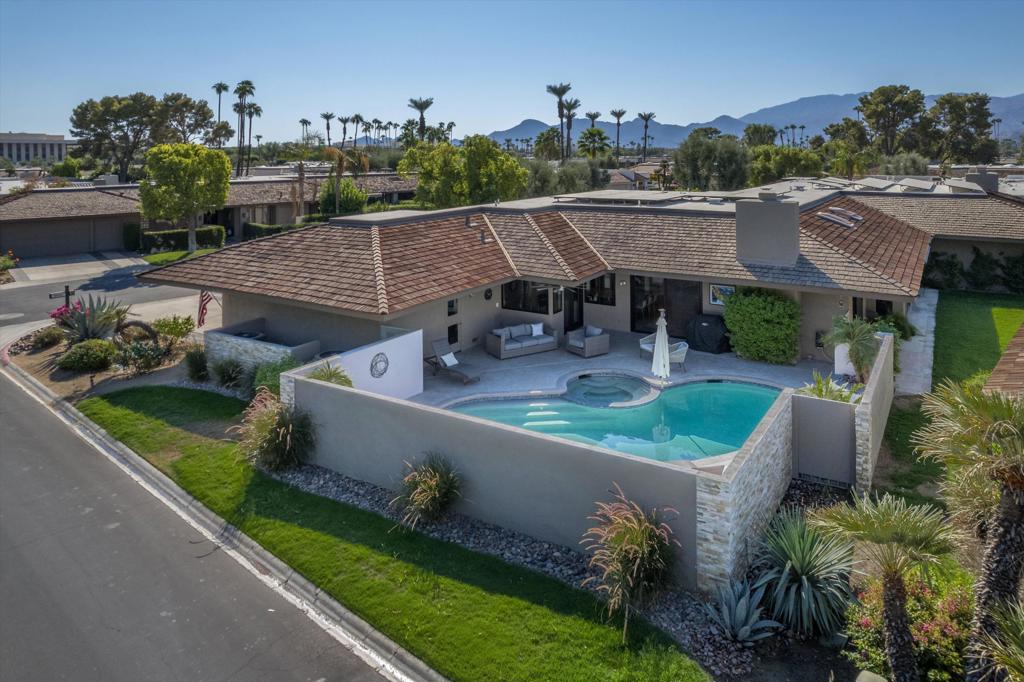 12 Whittier Court