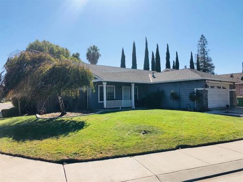 Photo of 2442 Brandywine Court, Stockton, CA 95210 (MLS # ML82025984) Photo of 2442 Brandywine Court, Stockton, CA 95210 (MLS # ML82025984)