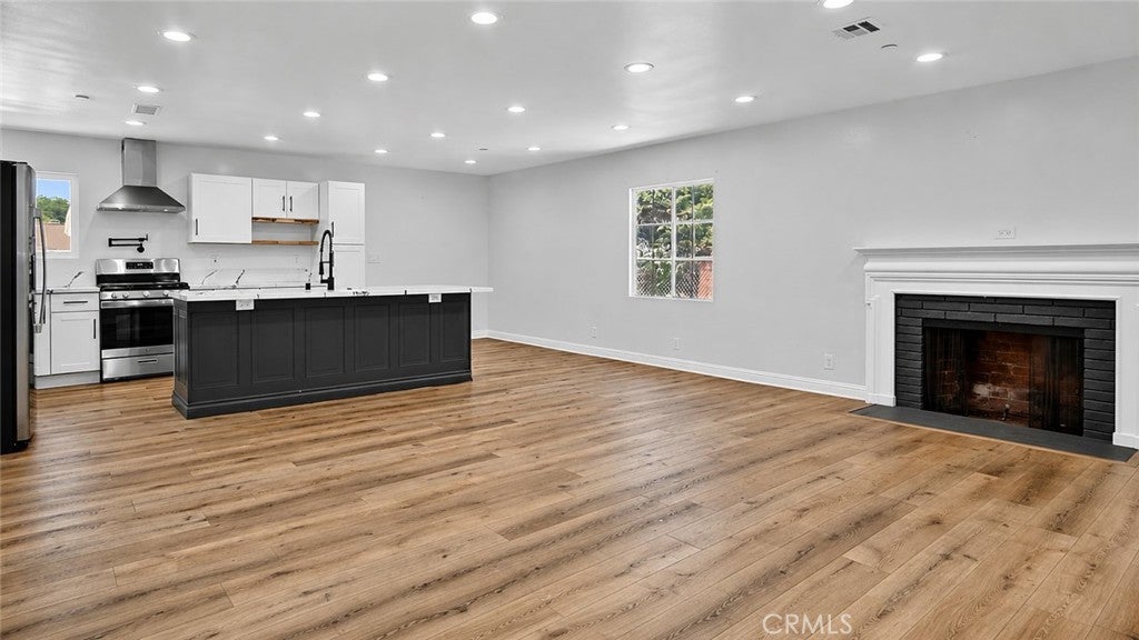 7032 Penfield
