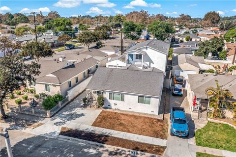 Photo of 6025 Bellflower Blvd, Lakewood, CA 90713 (MLS # RS26096459)