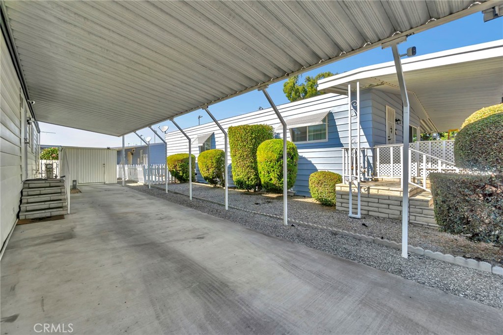 6741 Lincoln Avenue 32