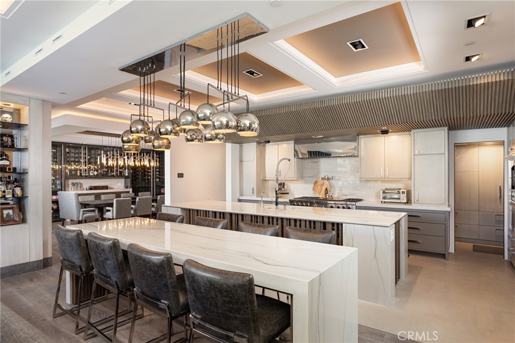 660 Harbor Island Drive