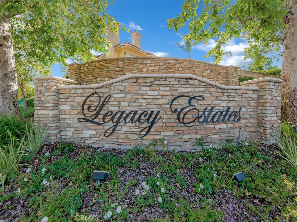 125 Heath Meadow Place