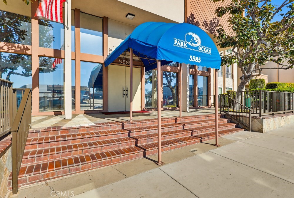 5585 E Pacific Coast Hwy. 353