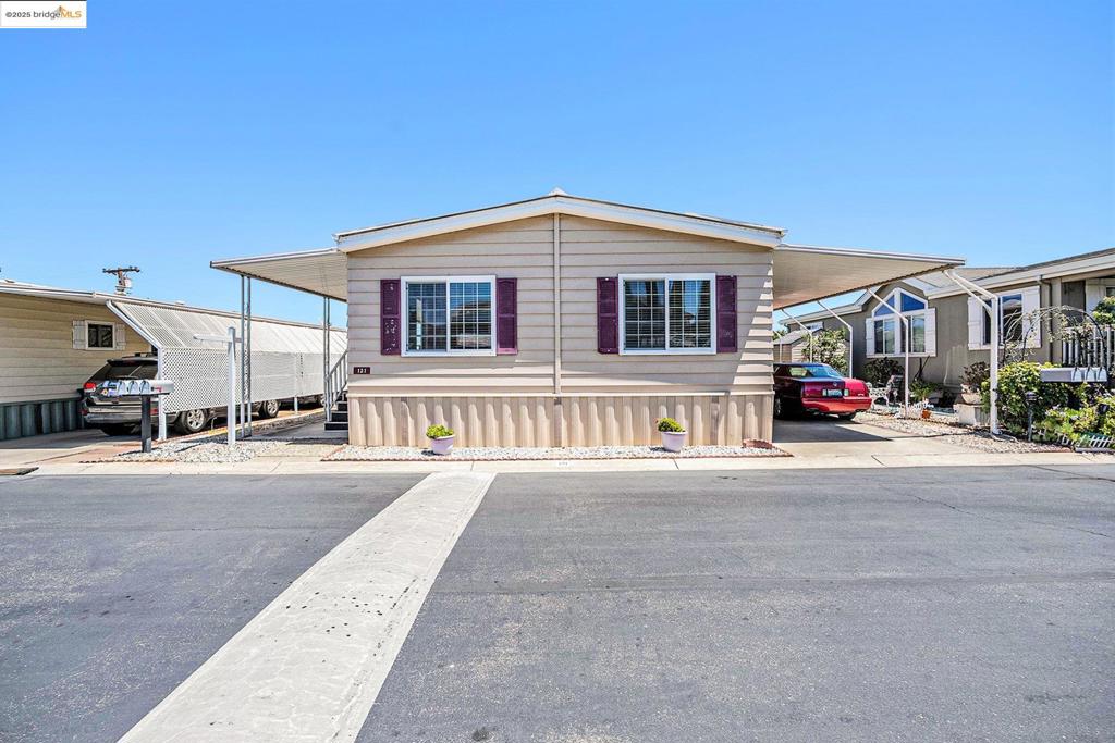 Very quiet location with an open interior living space, previously updated kitchen and bathrooms, large dining area, and a convenient indoor laundry room. 2 bedrooms and 2 full baths. Covered carport and expansive outdoor covered patio. This is the perfect place to call home! Fireplaces: NO