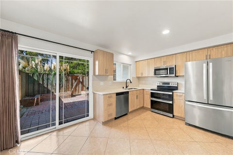 Tiny photo for 5314 Lake Lindero DR, Agoura Hills, CA 91301 (MLS # SR26226549)