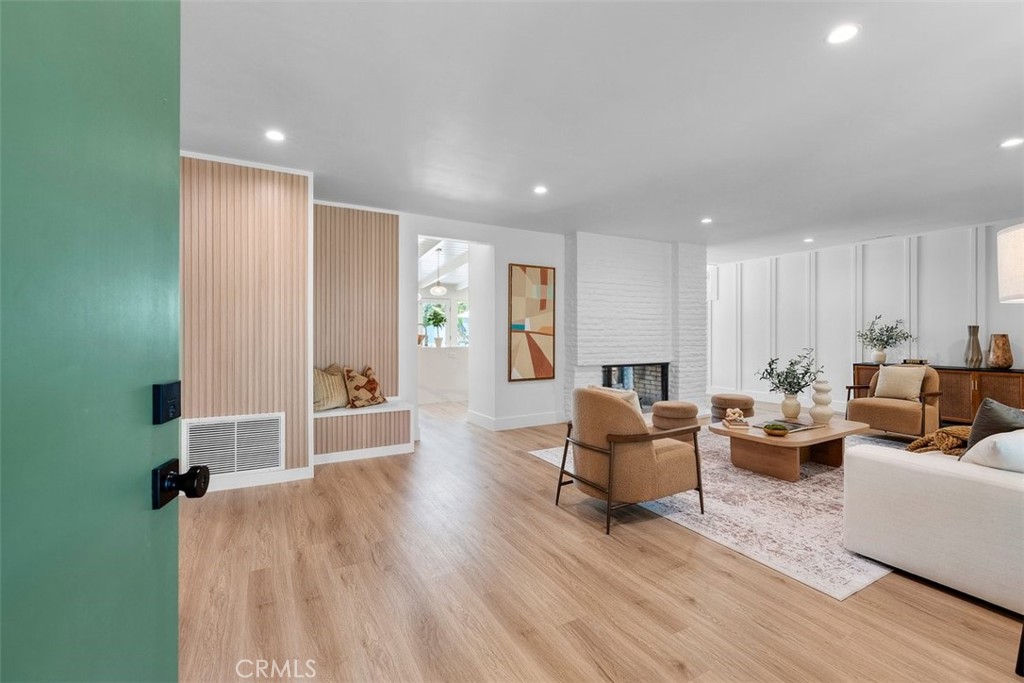 3830 Cedar Avenue