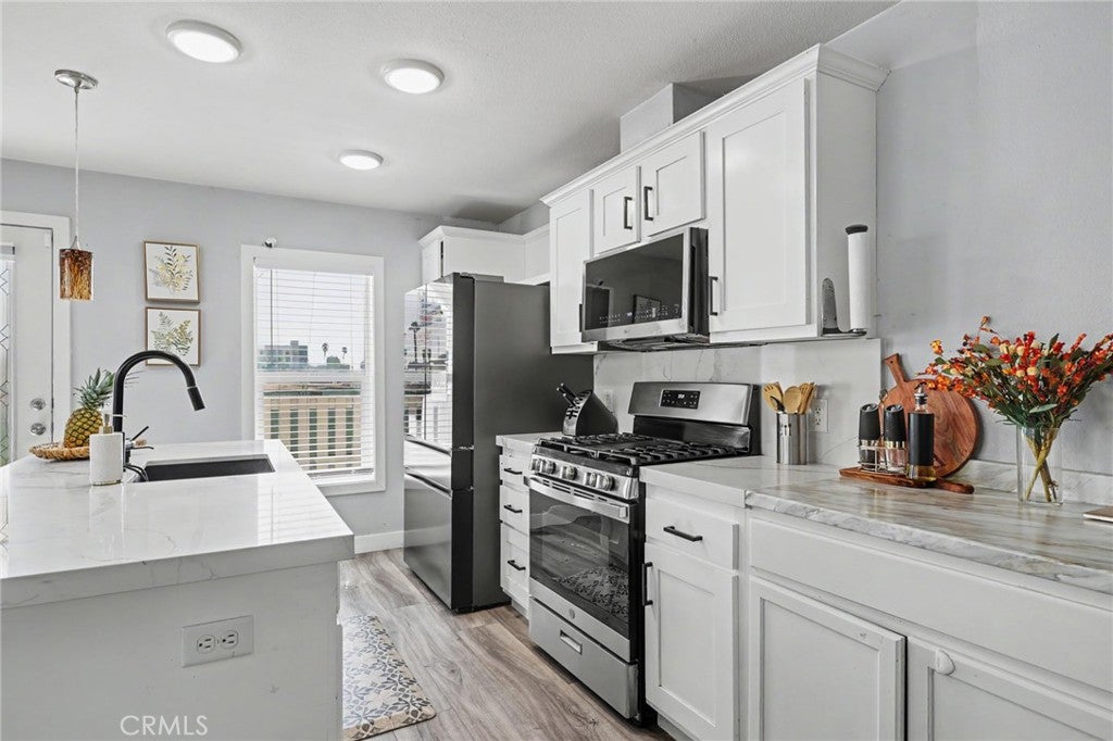 250 W Midway Drive 2