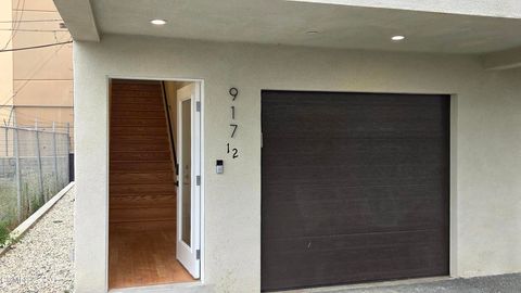 Photo of 917 N Ridgewood Place, Los Angeles, CA 90038 (MLS # P1-26678)