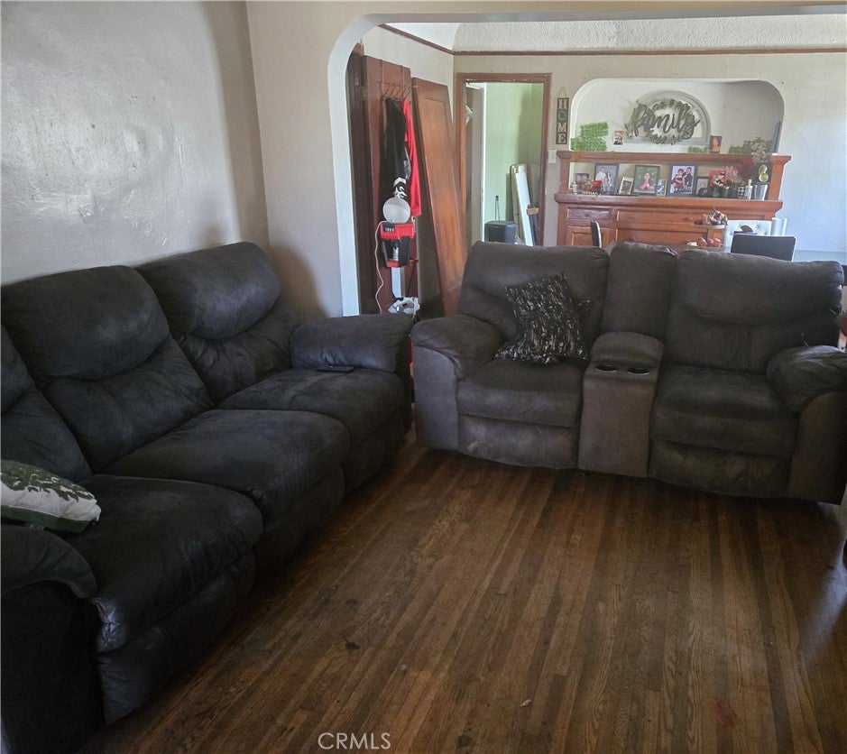 759 E 84th