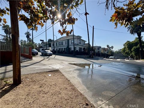 Photo of 705 S St Louis St St, Los Angeles, CA 90023 (MLS # DW25247071) Photo of 705 S St Louis St St, Los Angeles, CA 90023 (MLS # DW25247071)