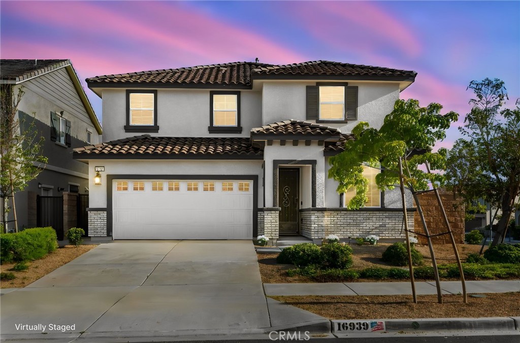16939 Sandoval