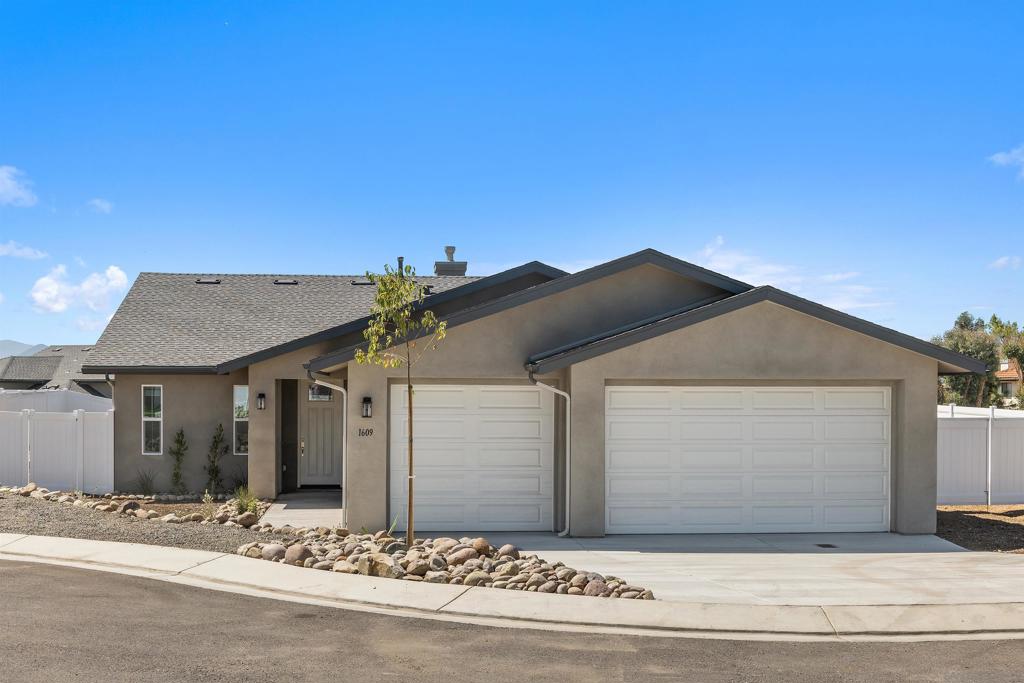 1609 Mauzy Way