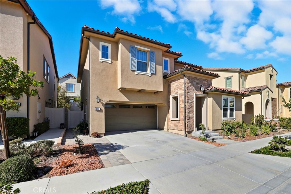 1883 Aliso Canyon Drive