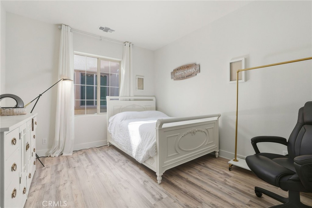 Iron Ridge - Residential