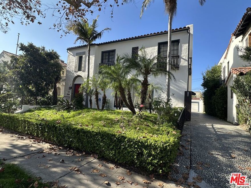 Well-maintained downstairs unit in a charming Spanish-style duplex located in the prime Hancock Park area. This spacious 3-bedroom, 2-bathroom home offers a functional layout with abundant natural light and well-sized rooms. The home has been newly painted throughout, both interior and exterior. Enjoy a spacious backyard area that is cozy and perfect for relaxing. Conveniently situated near shopping, dining, and public transportation, making daily commuting easy. Located within the highly regarded 3rd Street Elementary School district. Ideal for tenants seeking a central location with classic character and easy access to local amenities.