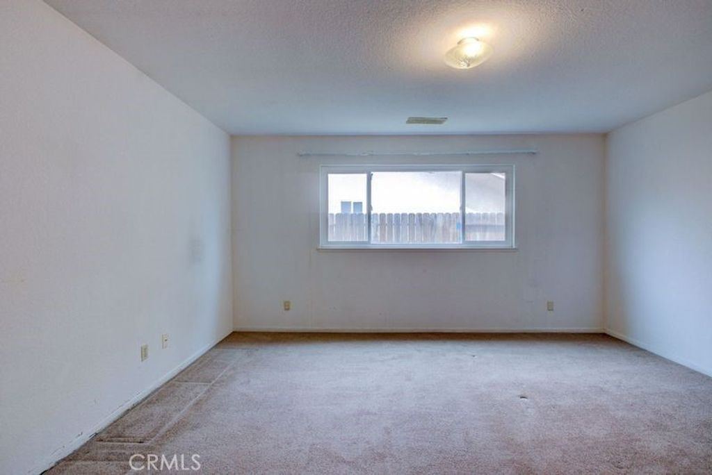 listing image 130724781093442446794