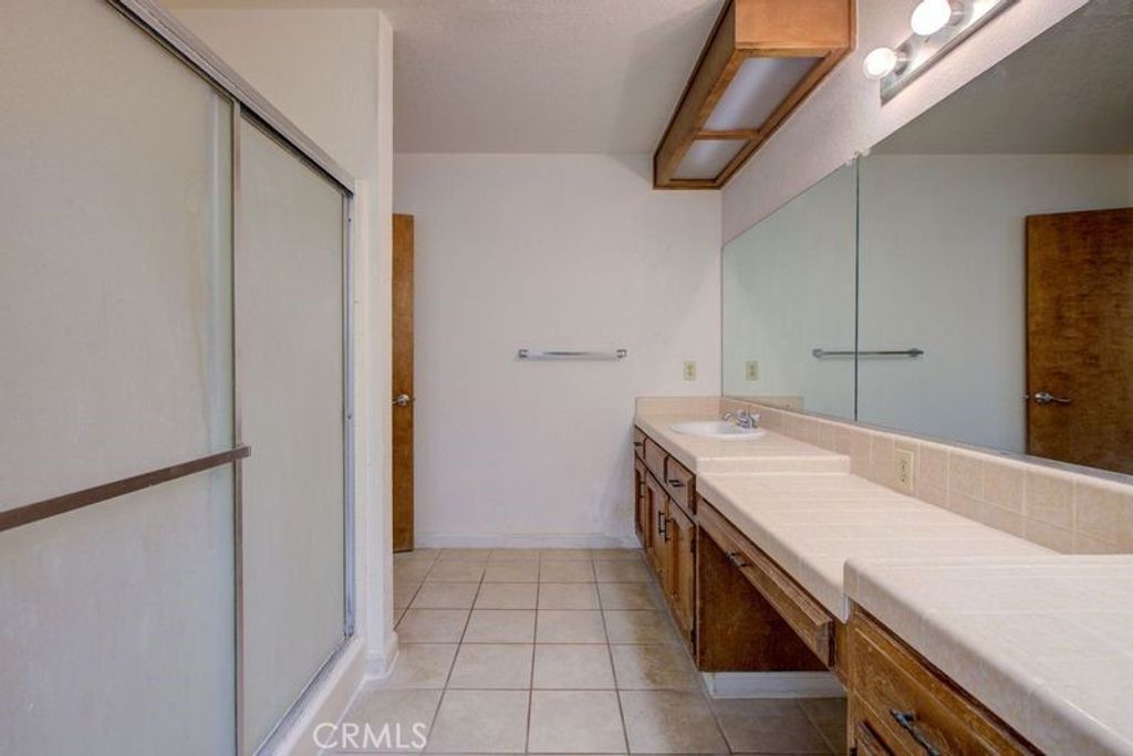 listing image 130728213753442379064