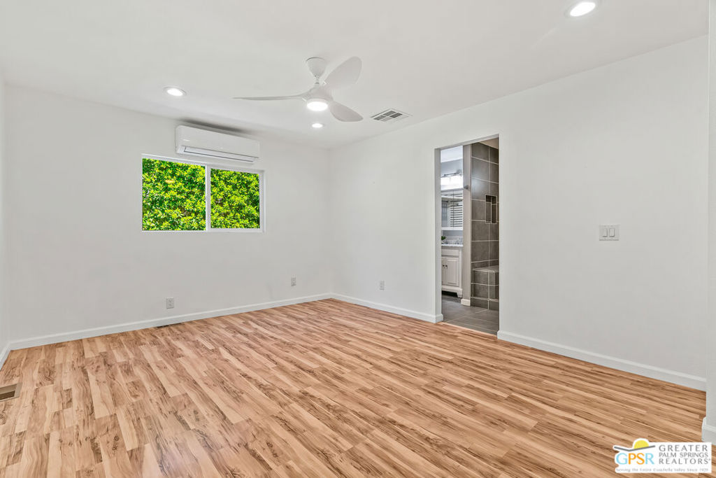 Palm Canyon Mobile Club - Manufactured In Park