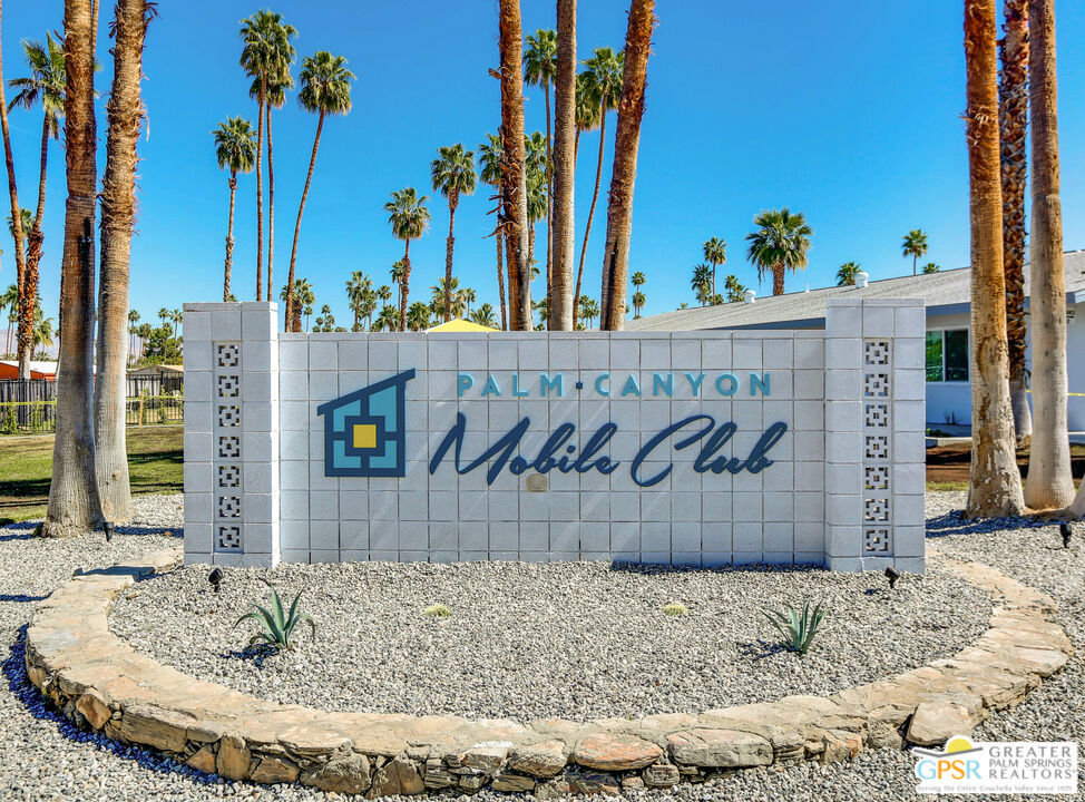 Palm Canyon Mobile Club - Manufactured In Park