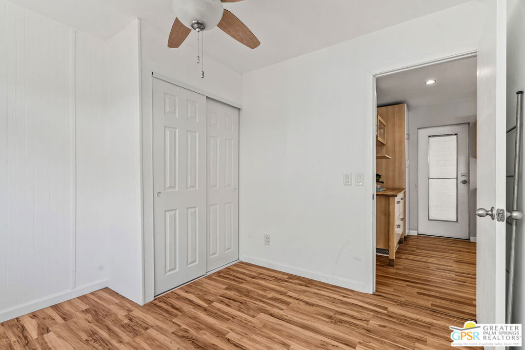 Palm Canyon Mobile Club - Manufactured In Park