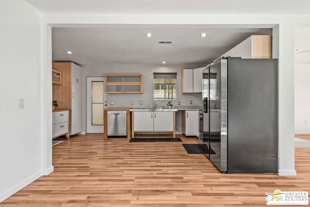 Palm Canyon Mobile Club - Manufactured In Park