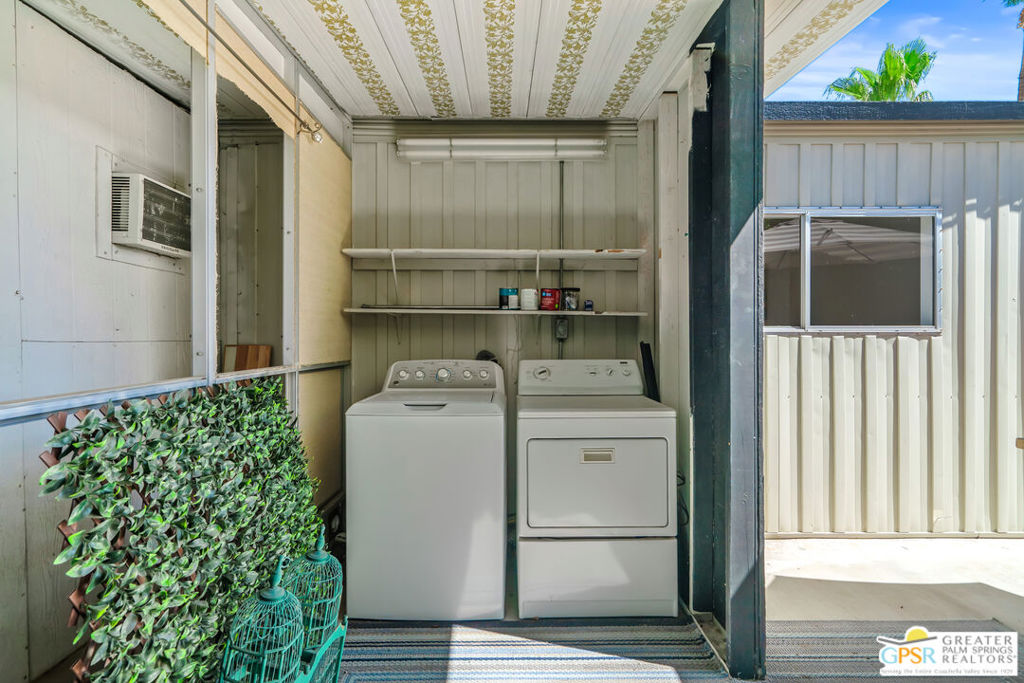 Palm Canyon Mobile Club - Manufactured In Park