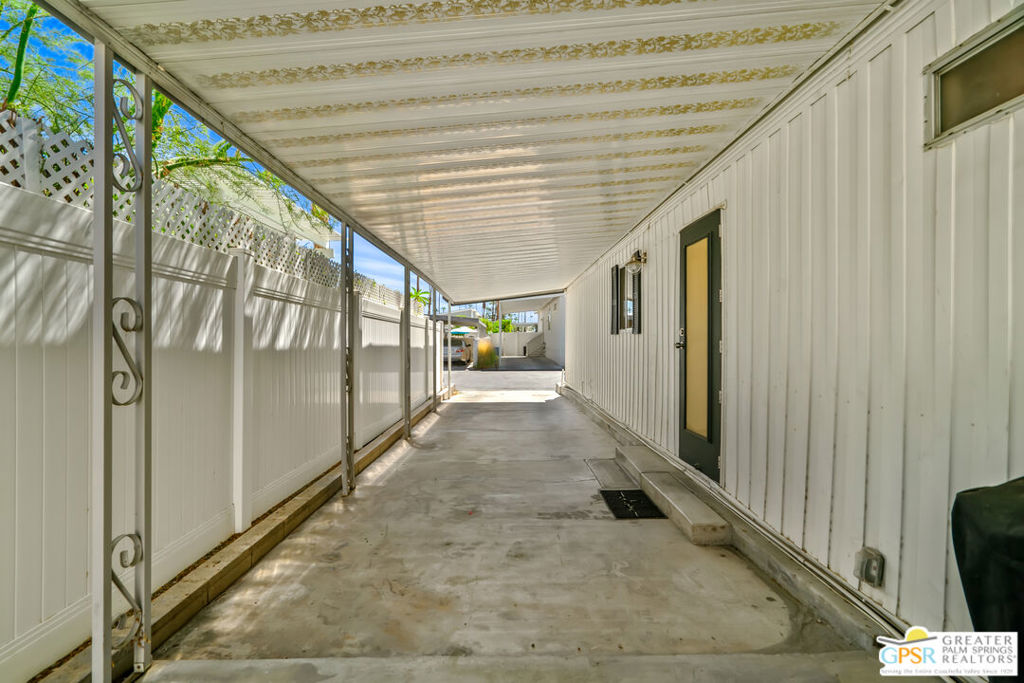 Palm Canyon Mobile Club - Manufactured In Park