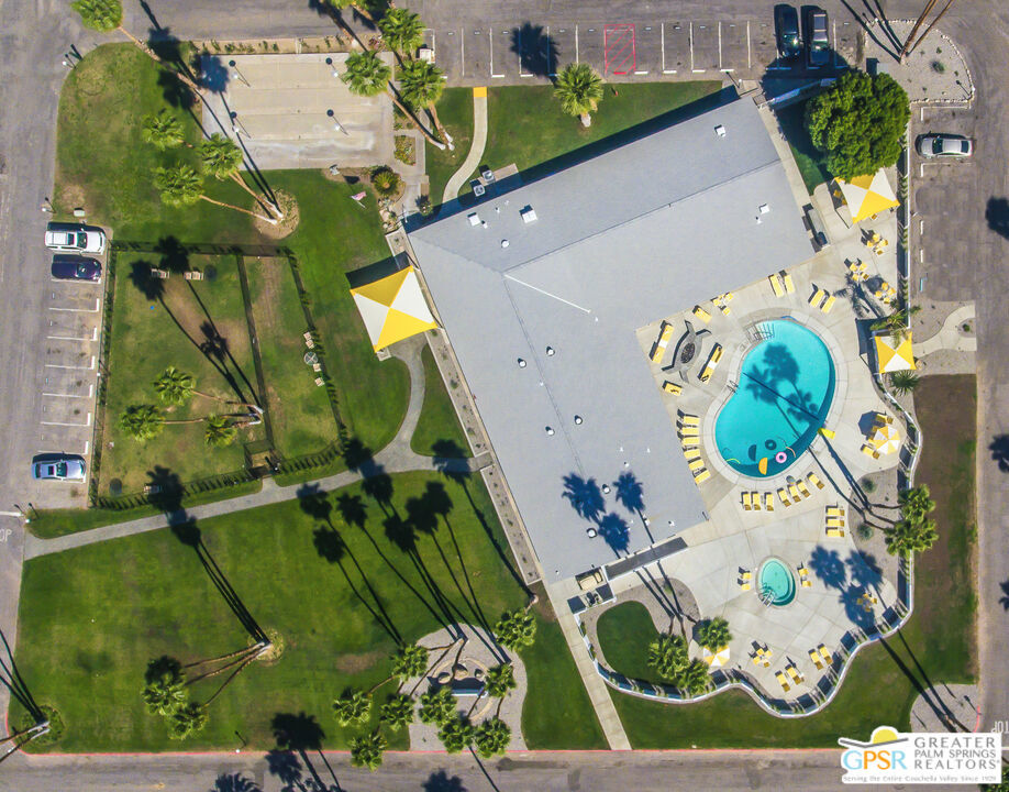 Palm Canyon Mobile Club - Manufactured In Park