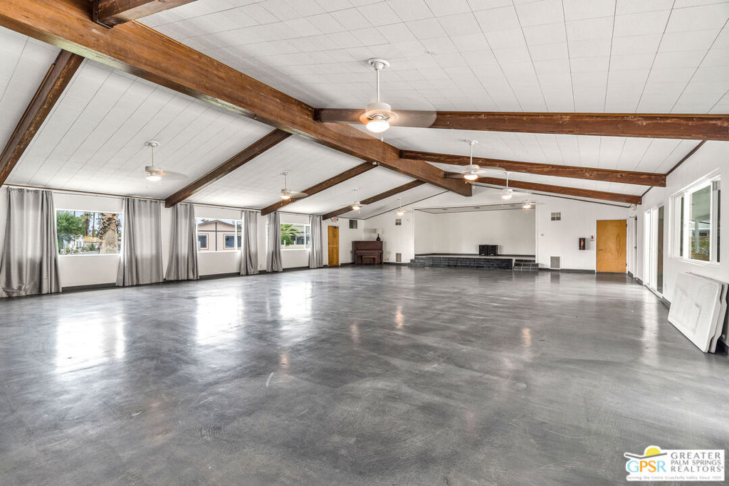 Palm Canyon Mobile Club - Manufactured In Park