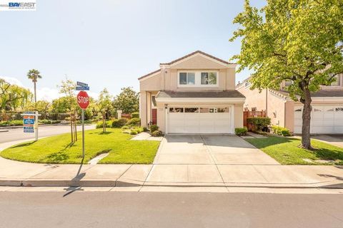 Photo of 2963 Sorrento Way Way, Union City, CA 94587 (MLS # 41132045)