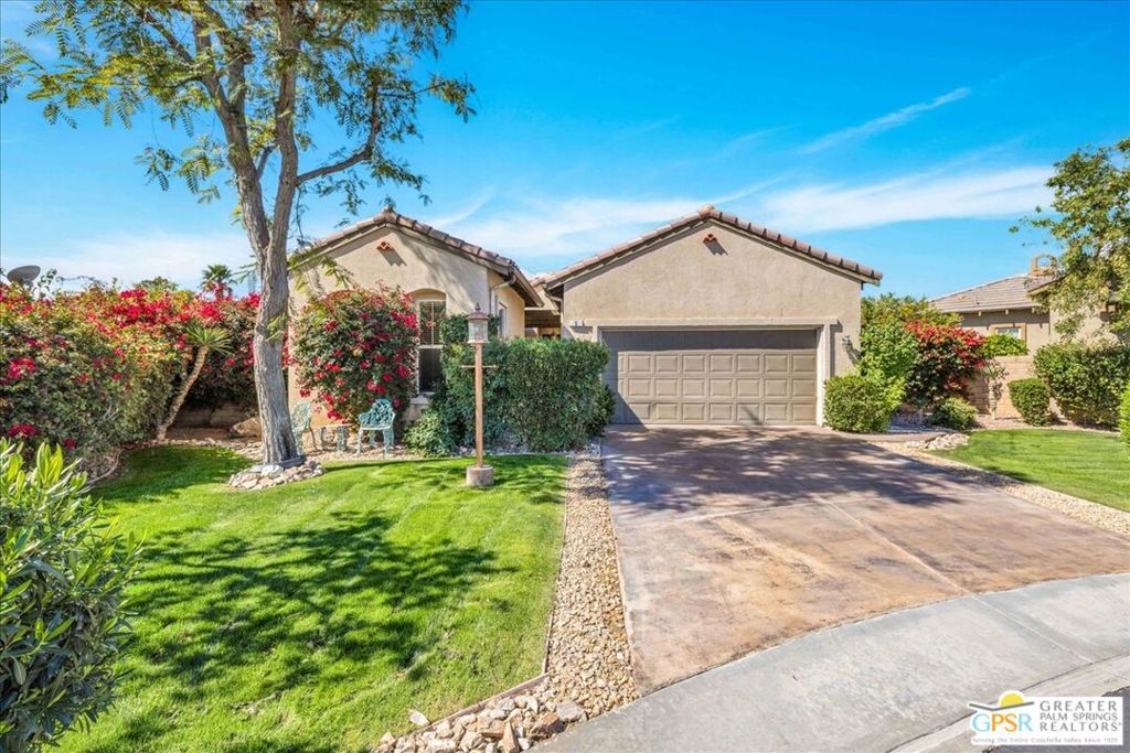 5 Lake Louise Court