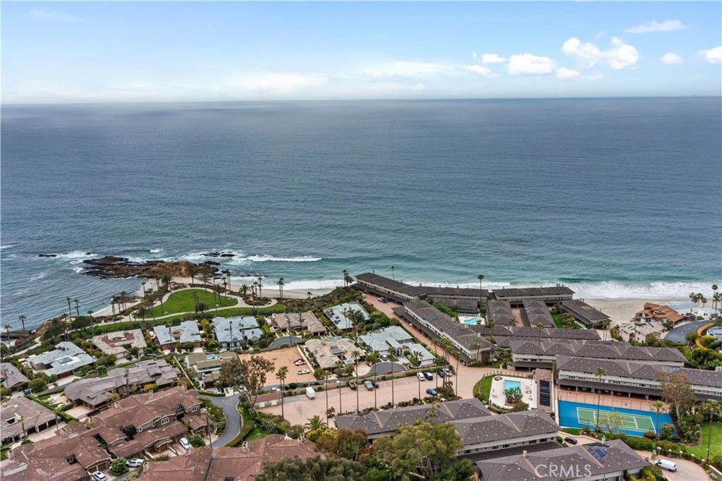 Photo of 16 Blue Lagoon, Laguna Beach, CA 92651 (MLS # SR25270728)