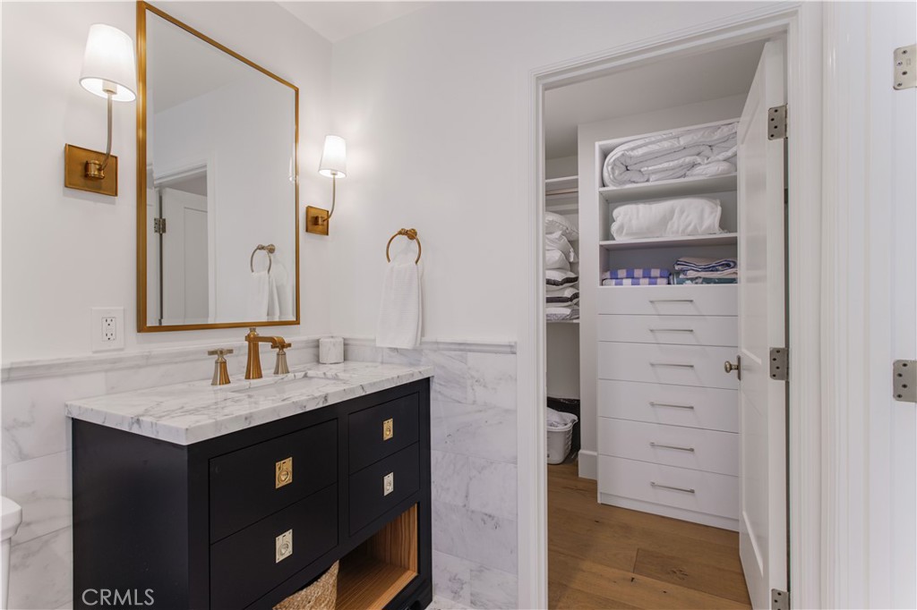 Blue Lagoon (BL) - Residential Lease