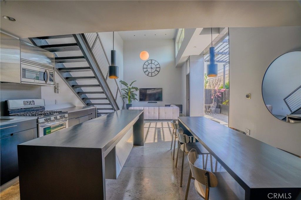 Photo of 1011 N Orange Grove Avenue #5, West Hollywood, CA 90046 (MLS # SR25177129)